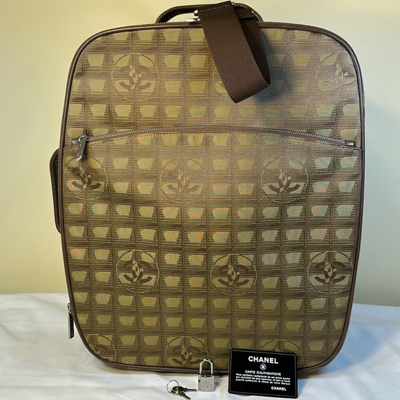CHANEL RARE Metallic Khaki Rolly Luggage Carry On NewTravel Ligne tag #7 2002-3 - Picture 1 of 17